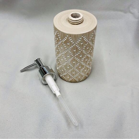 NWOT AMG Global Bathroom Accessories Soap Dispenser Mosaic Basket Weave Designn - Picture 15 of 16